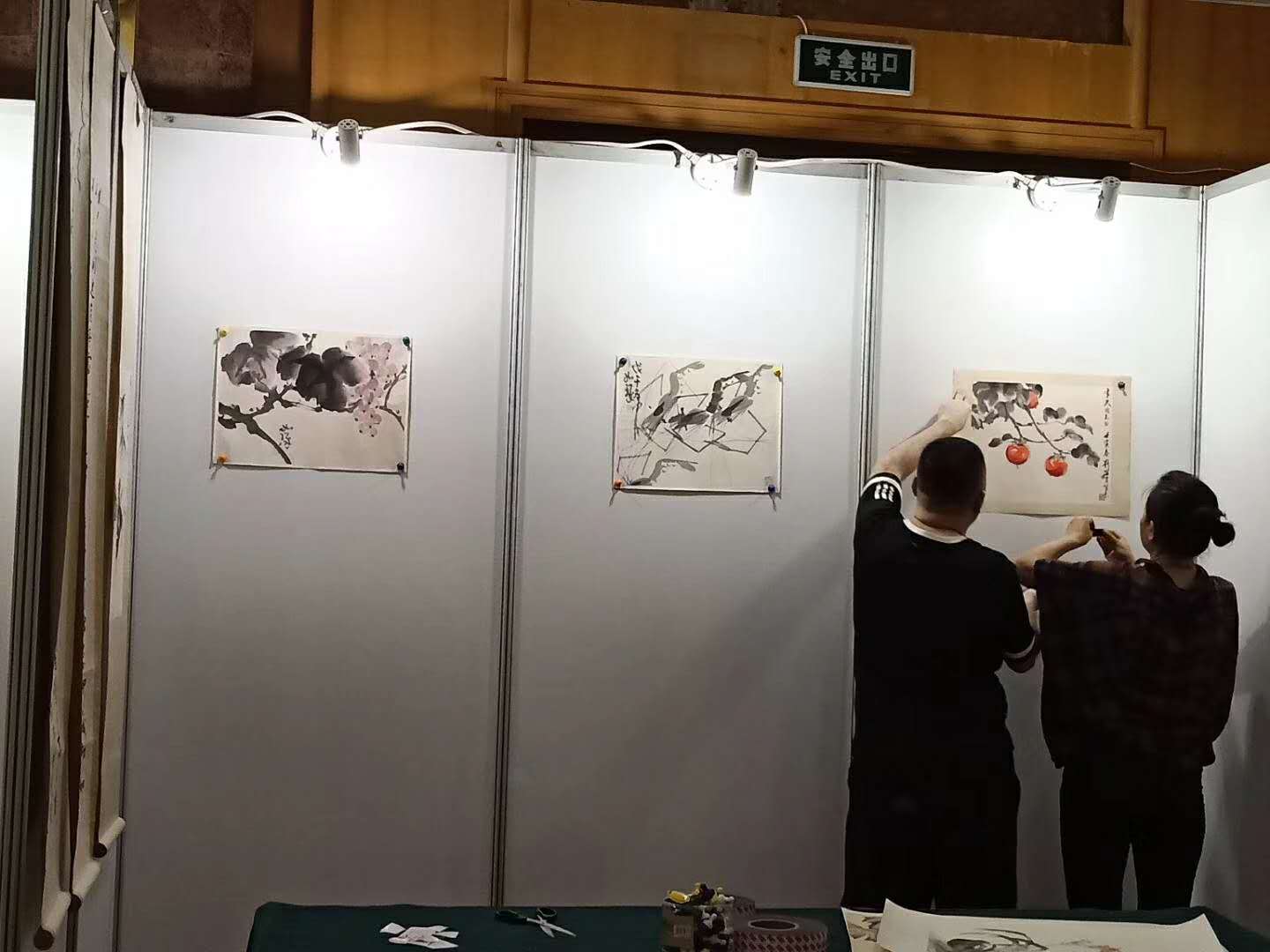 廣西六一兒童節(jié)展板廠家出租，掛畫(huà)貼畫(huà)展板優(yōu)惠出租