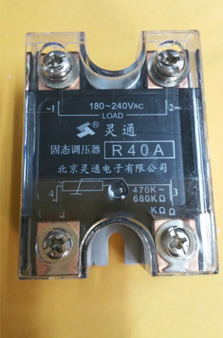 固態(tài)調(diào)壓器	R40A